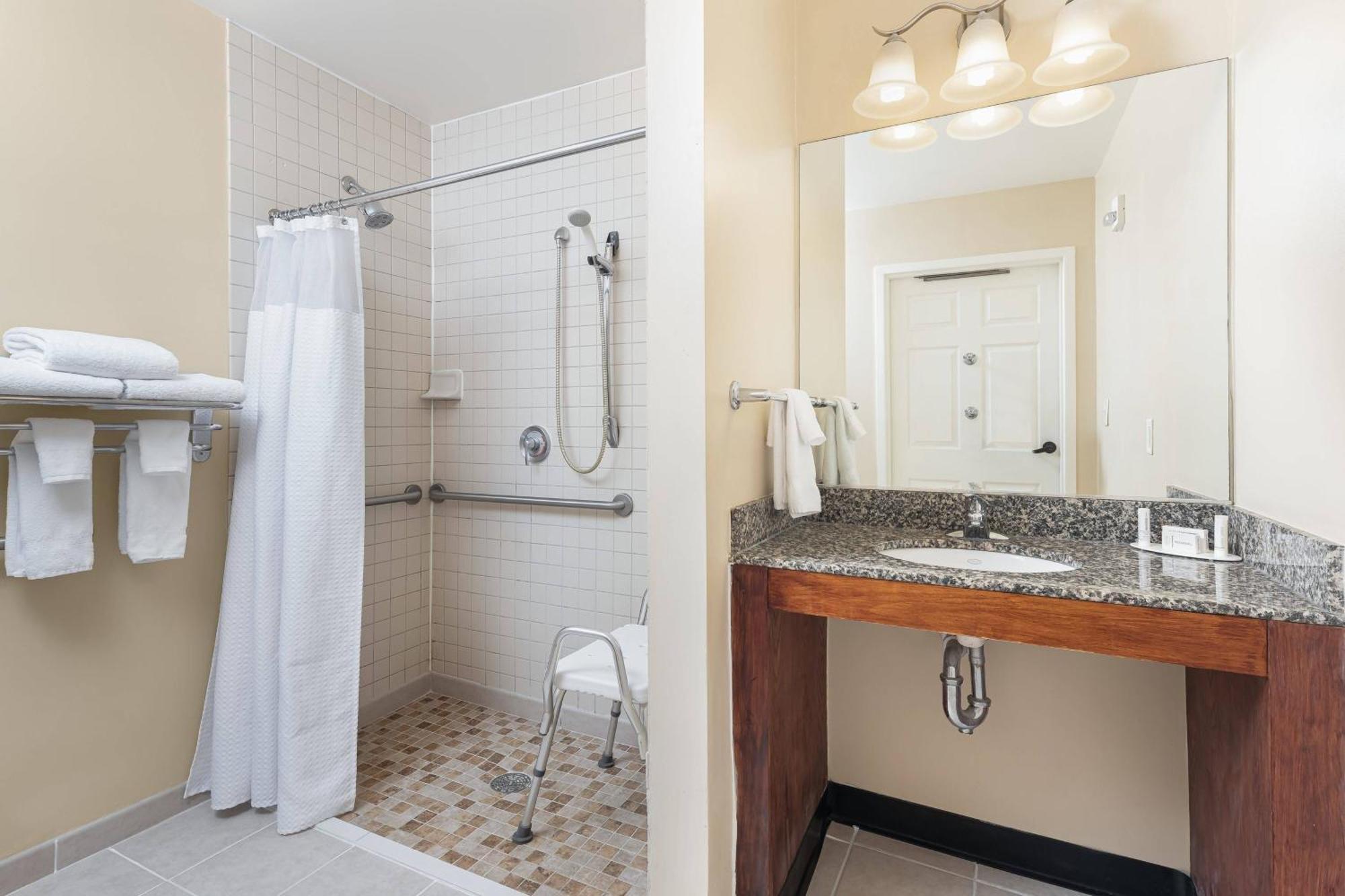 Towneplace Suites Suffolk Chesapeake Exterior foto